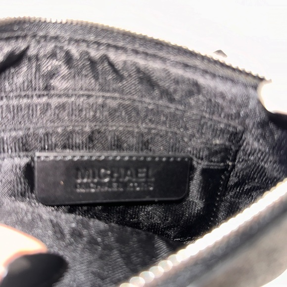 Michael Kors Black & Grey Haley Tote with Matching Wristlet - EUC - Picture 7 of 7